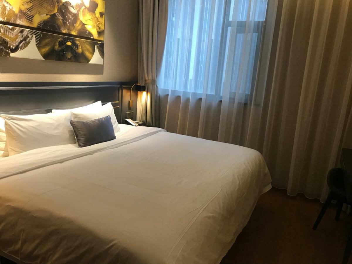 Yitel Premium Hotel Shanghai Exterior photo